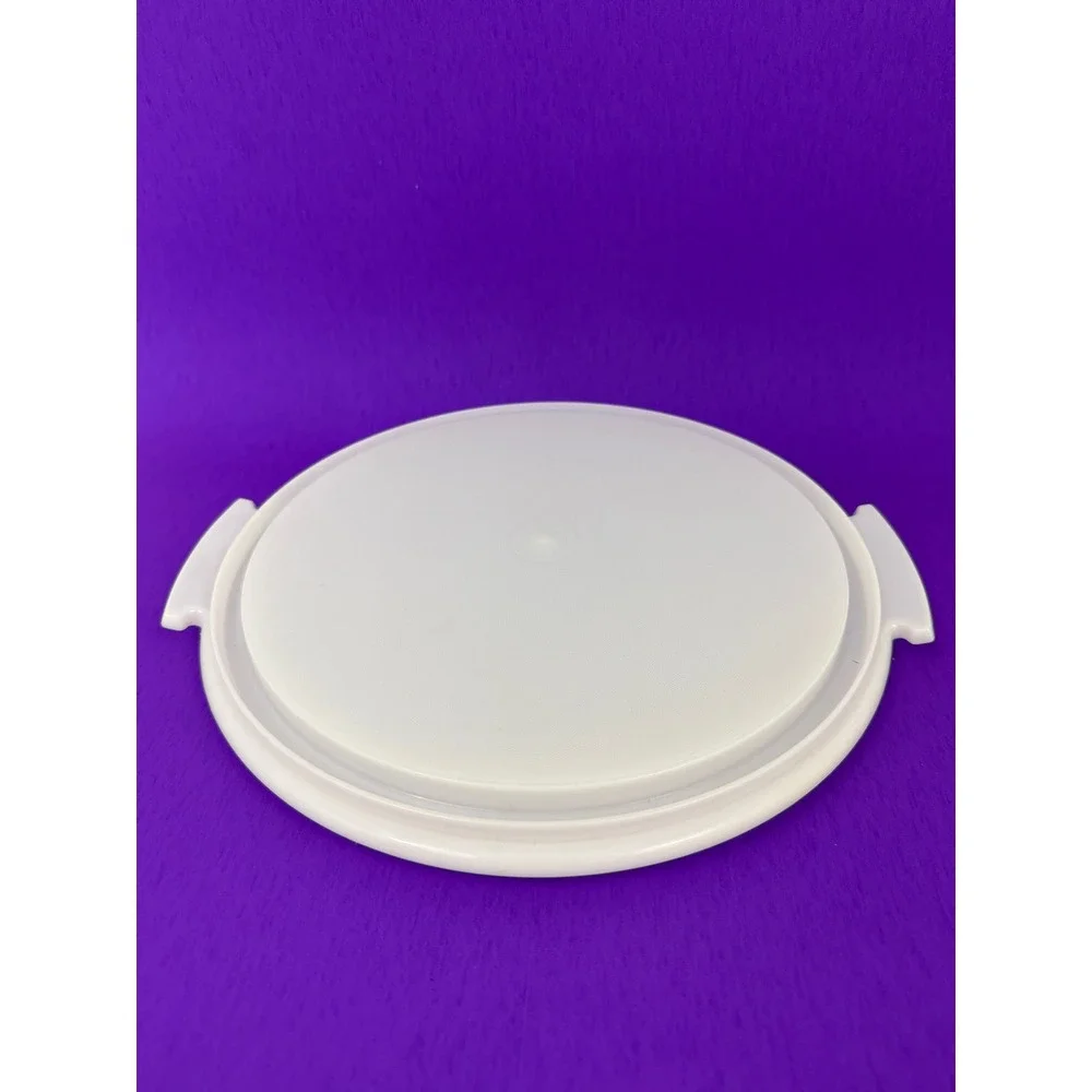 Tupperware Replacement Cake Taker Bottom Base White Round with Handles 684-1